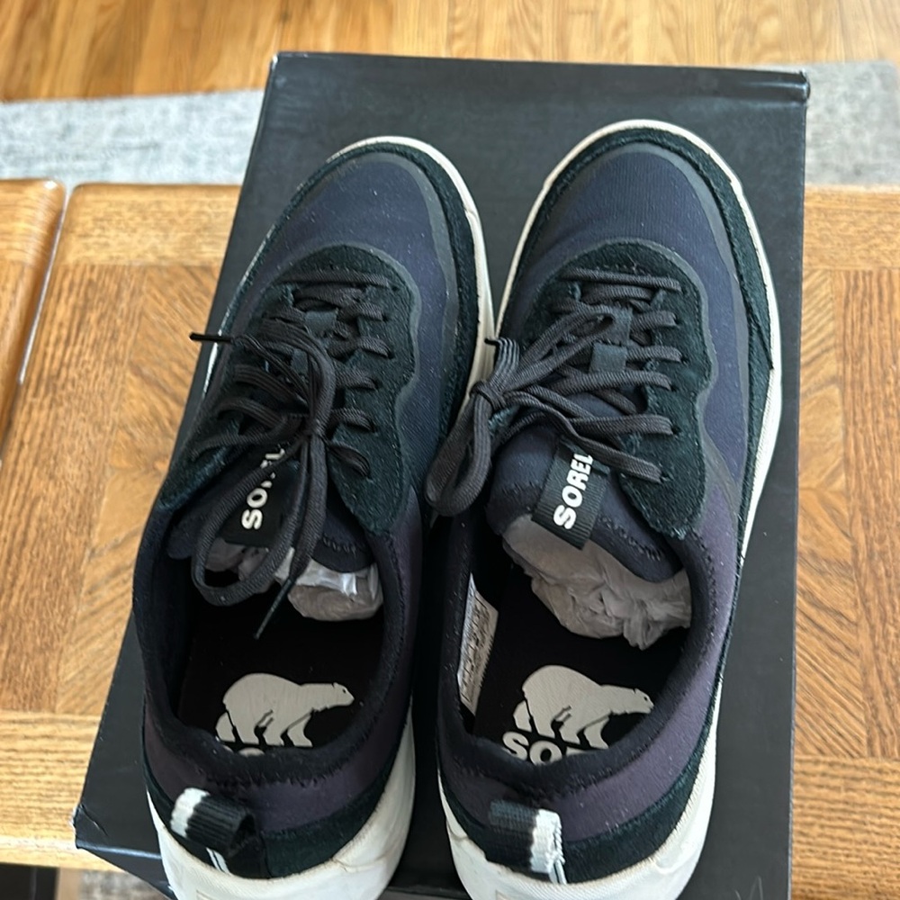 Sorel Black Sneakers Sz 8